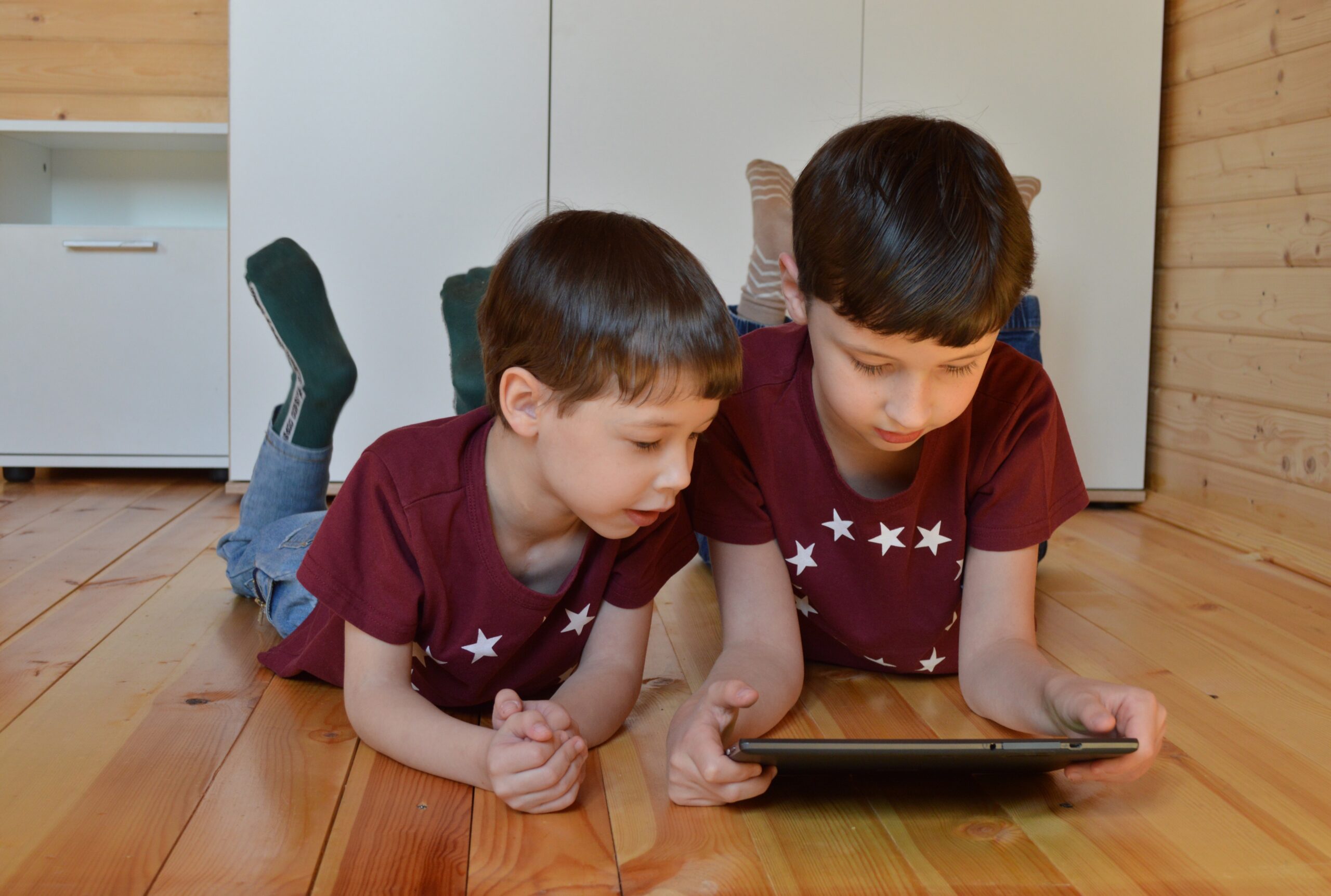 Mehr über den Artikel erfahren Handy, Alexa & Co – Digitale Medien im Familienalltag